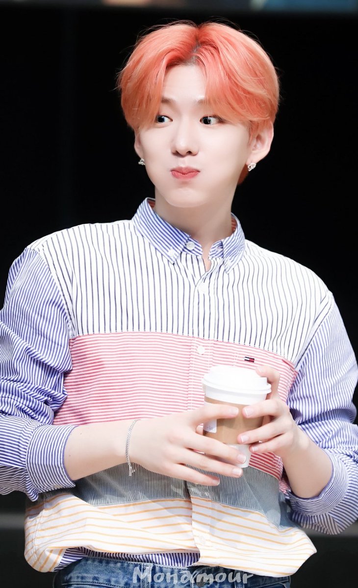 timetokh's tweet photo. 180512 인천 팬싸

#기현 #KIHYUN #몬스타엑스 #MONSTA_X https://t.co/hTeY1lFcBE
