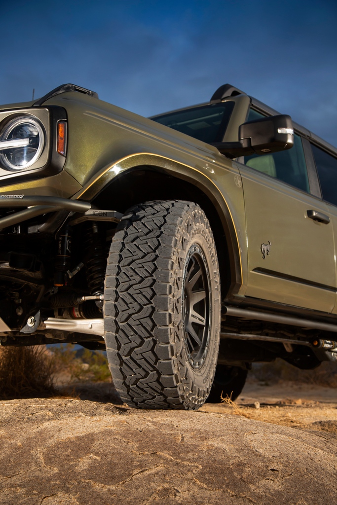 NittoTire's tweet photo. Green or blue? #ReconGrappler #TrailGrappler @lgs_ctsmotorsports @bajakits⁠
⁠
#fordbroncos #broncobuild https://t.co/KIunEIfgo1