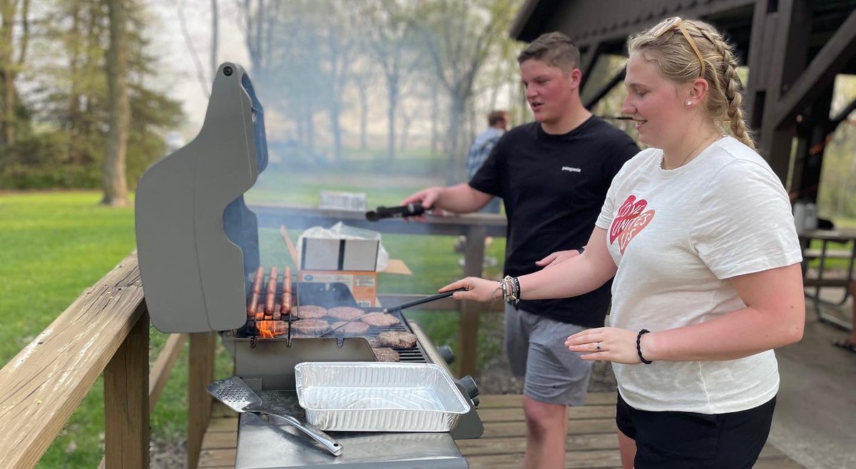 WBurgAmbassador's tweet photo. 🏕 RETREAT 🏕

Last night the current Ambassadors and the new Ambassadors had a retreat to get to learn more about each other! There was a grill out, a water balloon race, and some situational skits! It was a great time had by all! https://t.co/YKm3jYsqdy