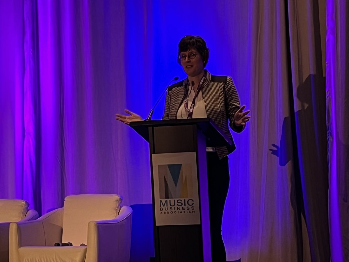 jaybirdcom's tweet photo. Our own Laurie Jakobsen kicking off the #MetadataSummit at #MusicBiz2022 in Symphony ABC! https://t.co/ZNDHC03ie0