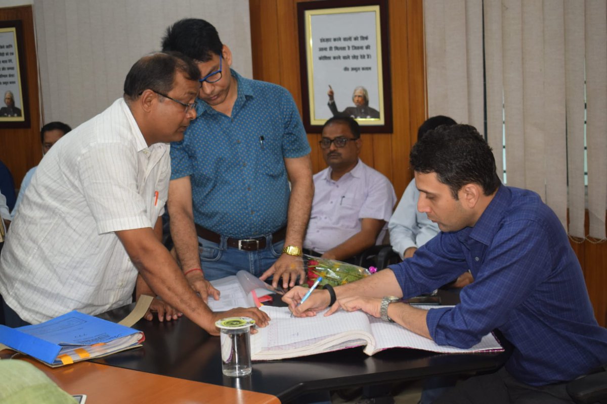 Richie_IAS's tweet photo. Took charge as District Collector-cum-District Magistrate, Jehanabad today. https://t.co/NHWS7Kp4nh