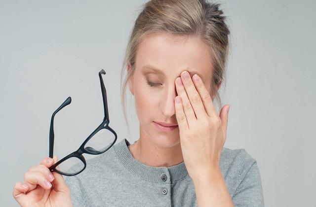 punjabkesari's tweet photo. Eye Care: धूप की वजह से आंखों में हो रही जलन और खुजली तो करें ये उपाय
https://t.co/VvvltTv8qs
#HealthTip #HealthHindiTip #DrynessInEye #ItchynessInEye #EyesProblem #HomeRemediesForEye https://t.co/J5Bx3hdvVX