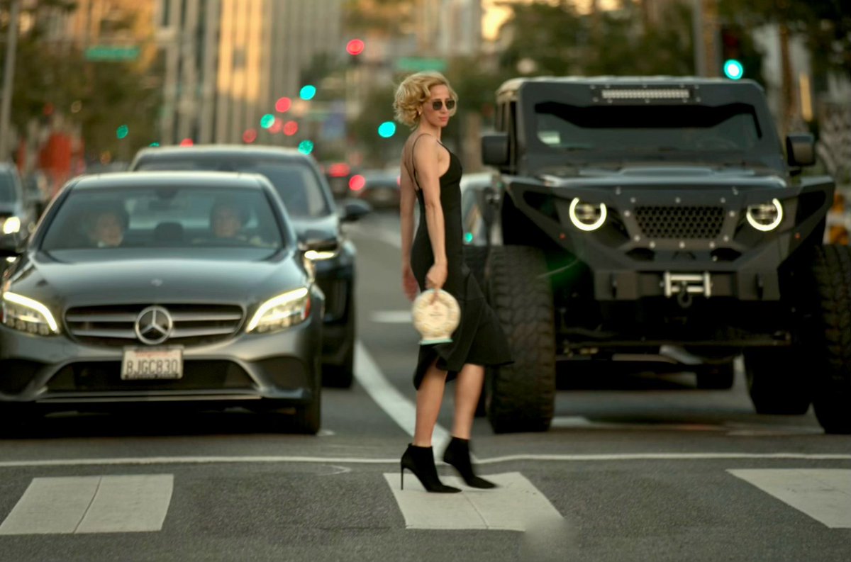 sevincyco's tweet photo. Even if the road is clear, we wait for the light to say “walk” at the crossroads like waiting for someone to signal you to move forward on your journey 🚥 https://t.co/Ne7nopiLuf