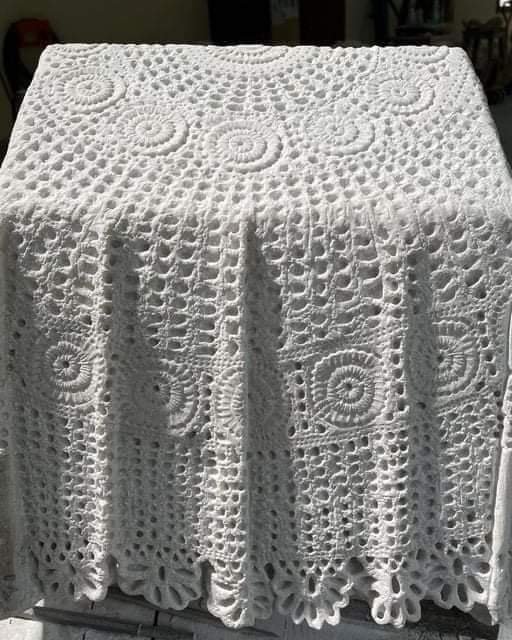 ¡NO ES ALGODÓN! 

Esta obra maestra parece que fue hecha con hilo de algodón,  pero está hecha de mármol. Es obra del escultor Argiris Rallias de la Academia de Bellas Artes de Carrara.