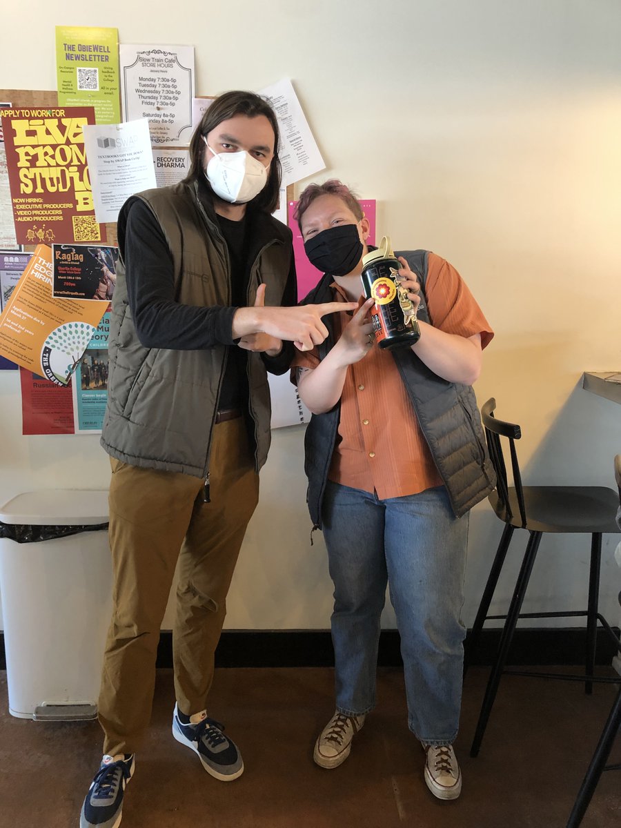 OberlinPAL's tweet photo. The real question: does Nathan dress like the PALs or do the PALs dress like Nathan?? https://t.co/Lh8lsG2D3o
