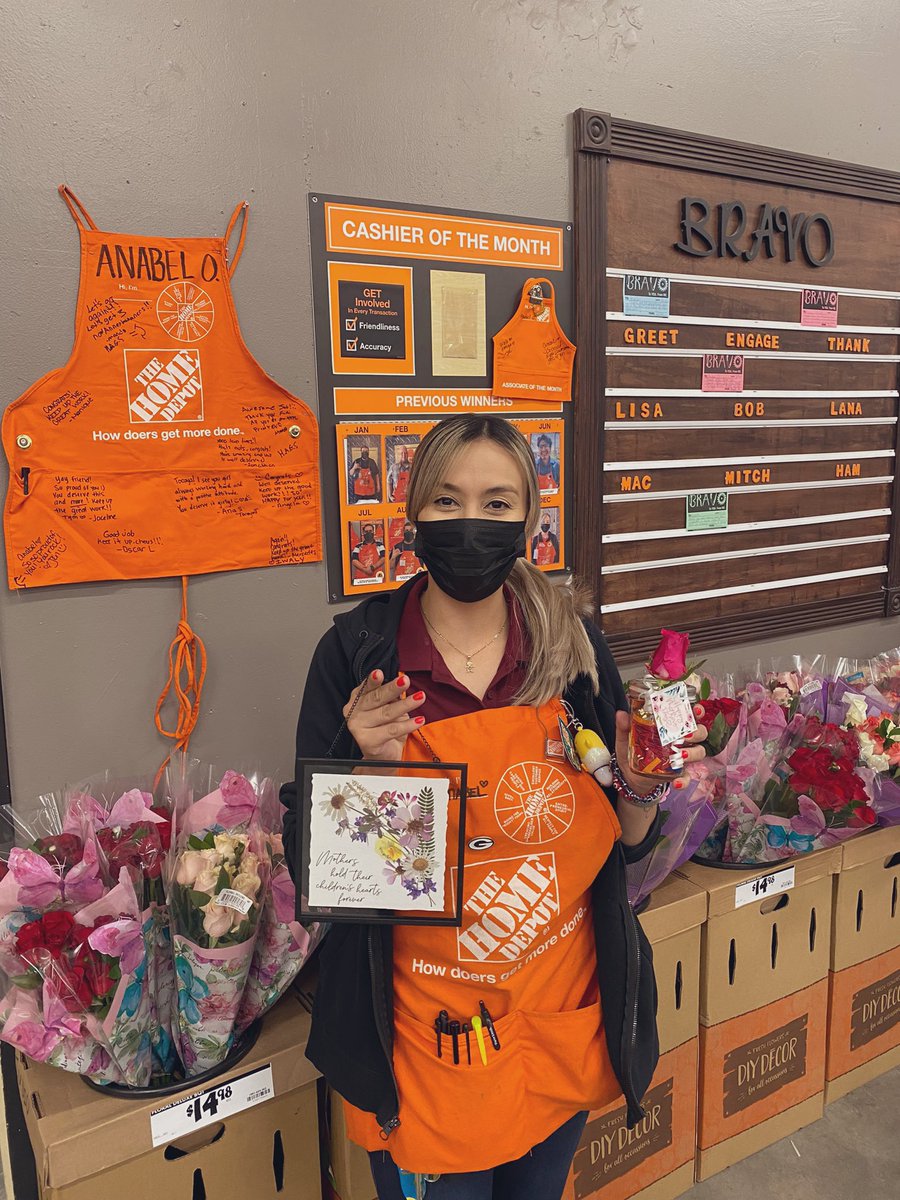 MoniqueASDS's tweet photo. A little late post but wanted to share how we showed some love and appreciation for all the hard working moms on Mothers Day 🌸🌼 https://t.co/o0WNwE0xV0