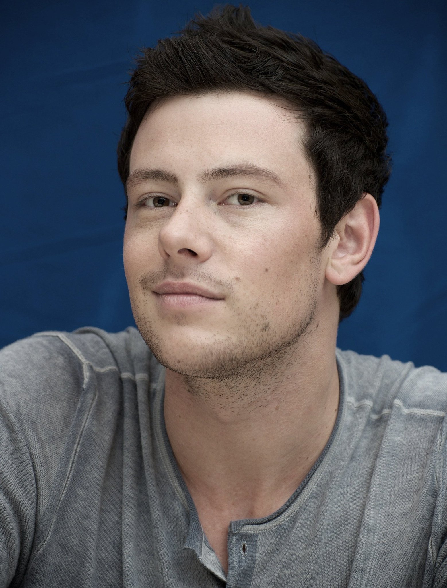 Happy birthday star, miss you. 
cory monteith forever! 