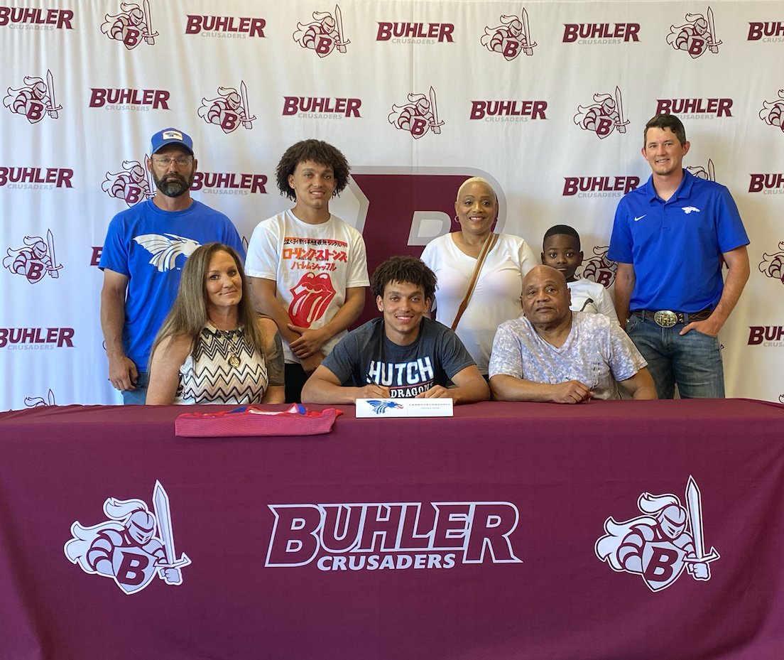 SeuserJ's tweet photo. Congrats to Cameron Campbell as he signed to continue his academic and T&amp;F career at Hutchinson Community College!

@hutchsports @HutchPost @VypeKS @BuhlerTandF https://t.co/dq6ZtXxPhu