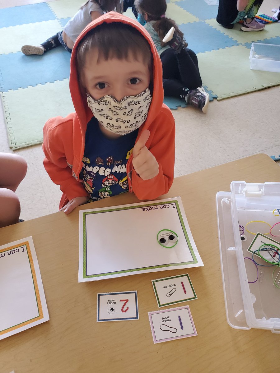GillBaskwill's tweet photo. We're combining making and math! Their creativity is awesome! #mathworkstations #seewhatimlearning @SMES01 https://t.co/JL9dWgwp6I