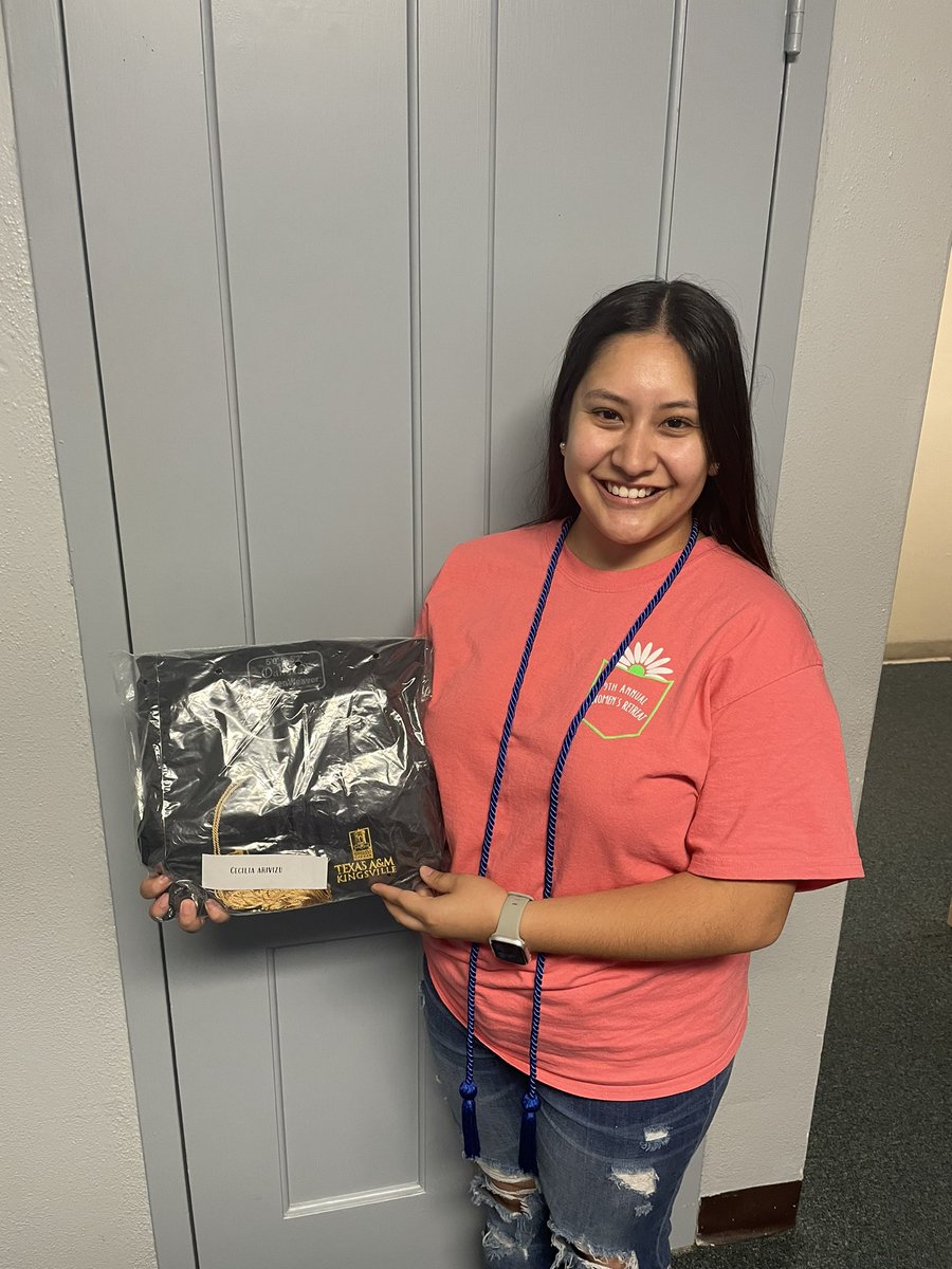 TAMUK_SSS's tweet photo. We are continuing to celebrate our graduates! Congratulations! We are so proud of you! 💙💛
#firstgeneration https://t.co/zQhoecx9fC