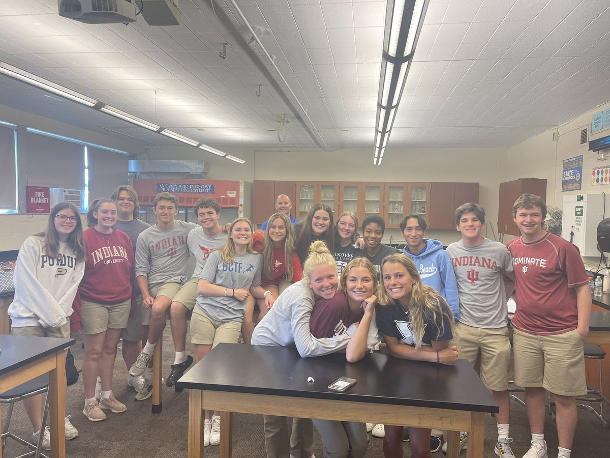 Four of some of the best homerooms.. 3 days left with all of these amazing people!! #CountdownToGraduation