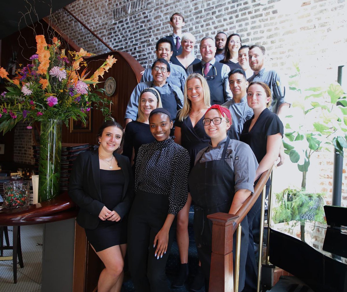 hallschophouse's tweet photo. Quick appreciation post for our Halls Chophouse Family! We love you all. We’re always on the look out for the next team member… if you embody the motto “Service Over Self,” take a look at or available positions here and at all of our locations:
https://t.co/IMm9Ljth8u https://t.co/OIP6P7zhZ4