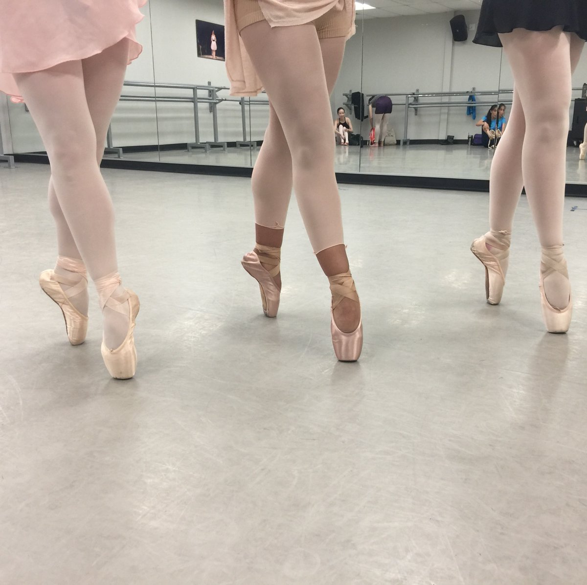 BalletAustinCTR's tweet photo. Still time to sign up! Ballet Summer Intensive for Adults 5/31 - 6/3. https://t.co/p4P0yI8swI #ballet #balletintensive #balletaustin #adultballet #austintexas #balletdancer https://t.co/FGpJJ0EJMb