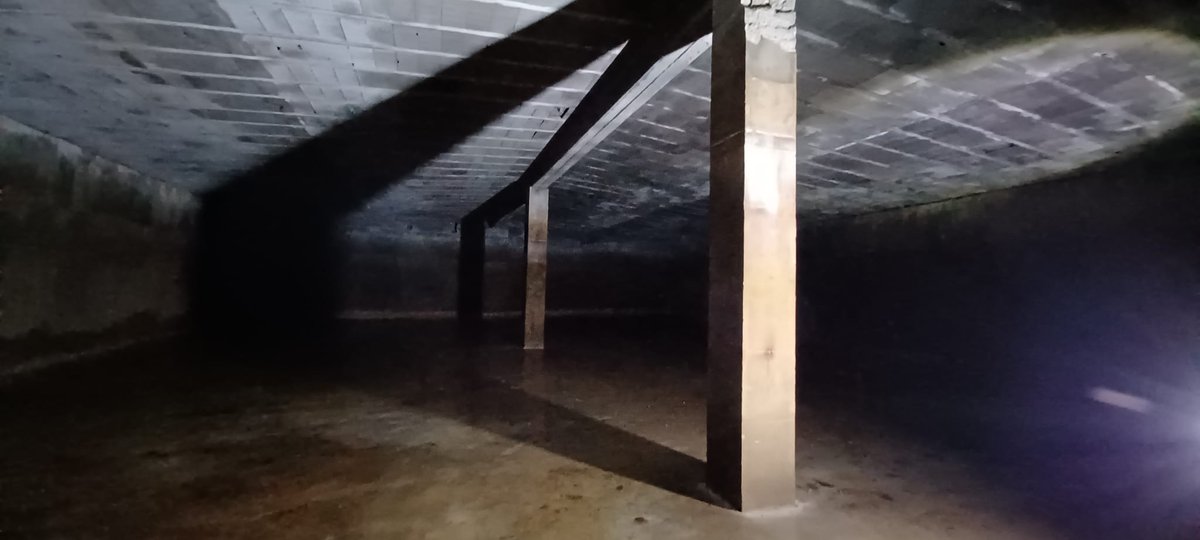 Albertestival's tweet photo. Desde @AGBARclients intentem minimitzar afectacions abonats. Ahir es va fer inspecció tècnica aprofitant tasques periòdiques de manteniment i neteja al Dipòsit Baronia de Bellvei durant la nit. Bona feina @mc_laura07, @adriafort i TOT equip. #AGBARalteucostat @SocadeSL https://t.co/si35wLheEj