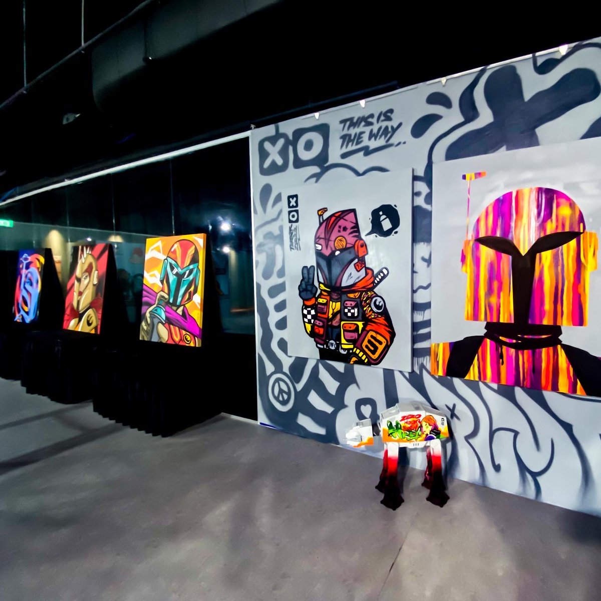 dplmt_'s tweet photo. We created a series of canvases and customs for this years #Maythe4th event held at Suntec City Singapore.
The 'Children of Wren' is a faction of bounty hunters operating under Sabine Wren. Like their leader, they possess the creative flair for art.
Each art description below. https://t.co/XfRVQoWSjn
