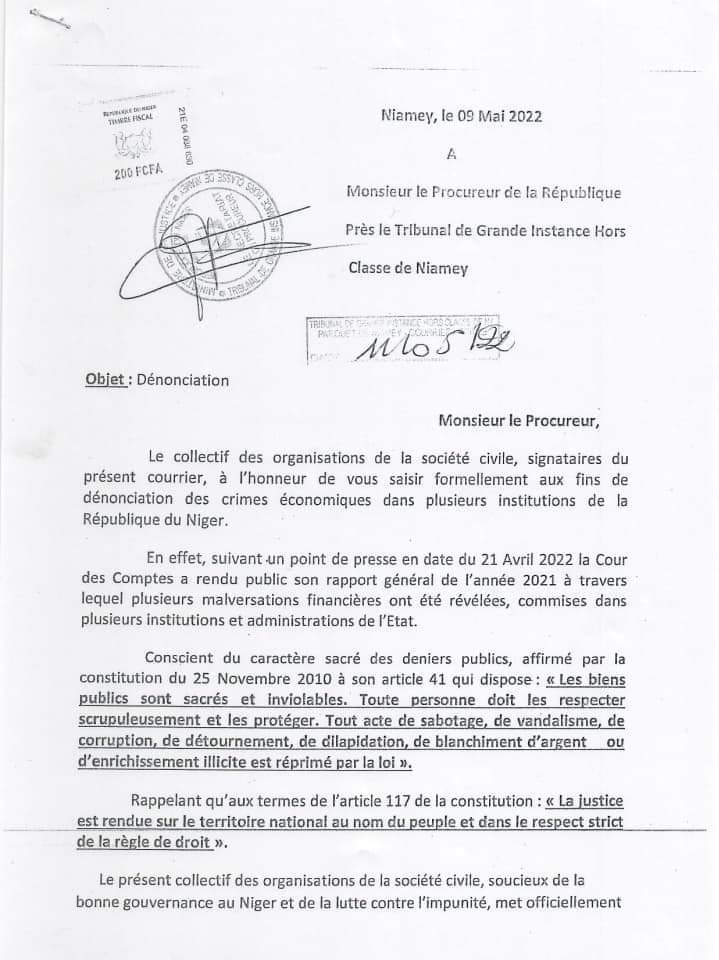 IdiElhadji's tweet photo. #Niger, un collectif des #OSC composé du #ROTAB, de #TLP_NIGER, et du #RENAC a saisi, ce matin, le Procureur de la République près le #TGI/HC/NY d'une plainte pour dénoncer les infractions découlant du #RGP2021 de la #Cour des comptes, Excellence M. le PRN @mohamedbazoum. https://t.co/jA6ir0Uy14