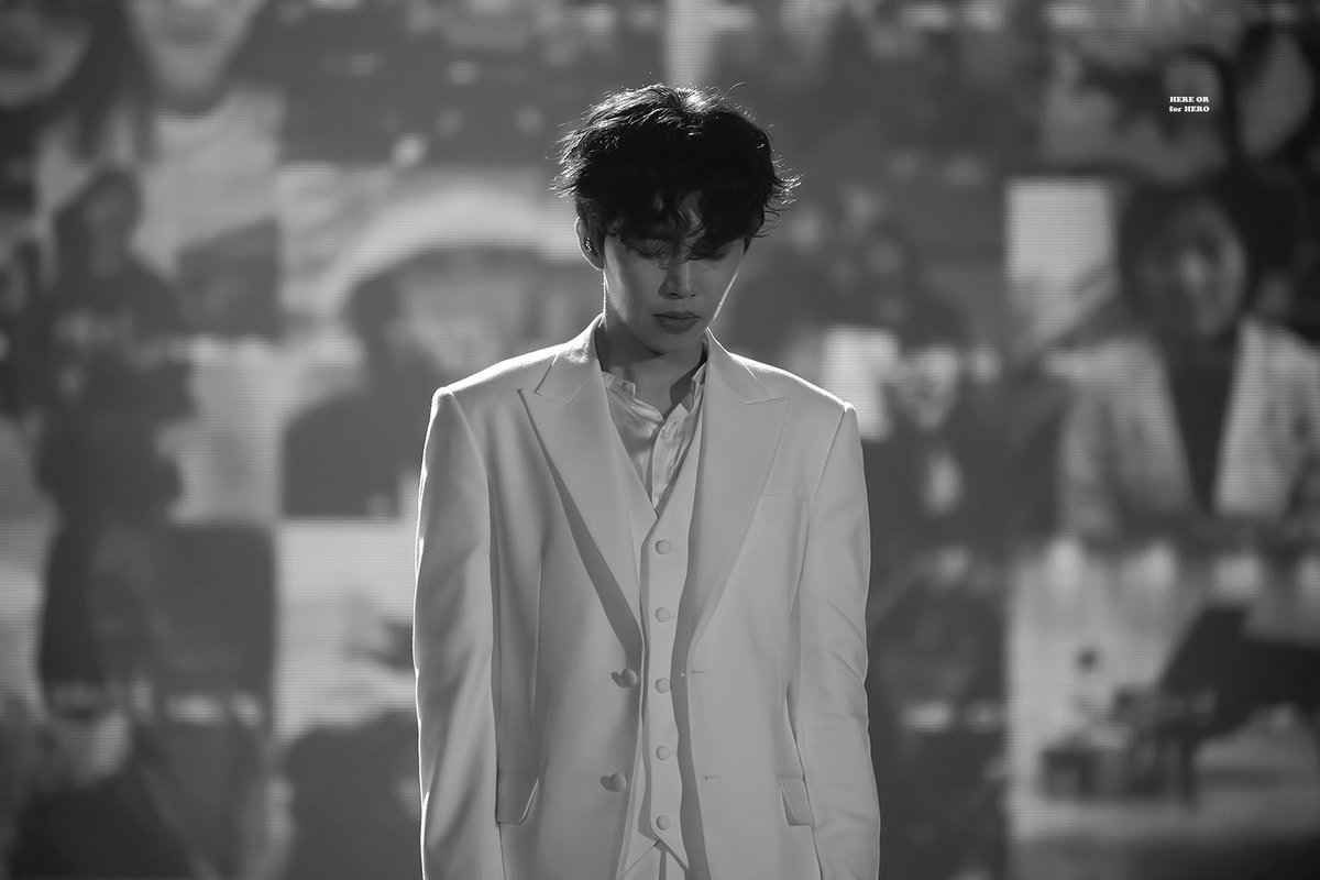 here_or_hero's tweet photo. 영웅이는 신이예요
#임영웅 @limyoungwoong 

🚫 인스타 재업로드시 로고 크롭 금지🚫 https://t.co/mg6uf7DqMP