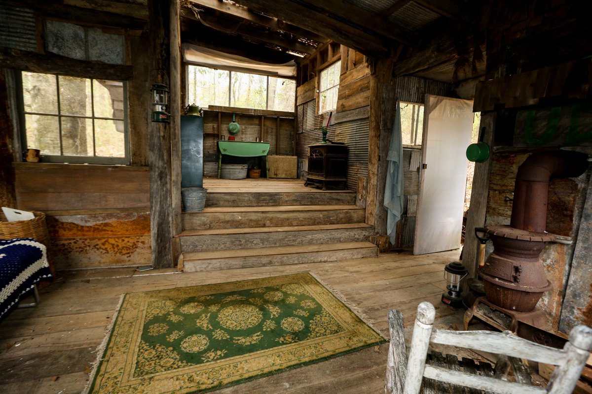 orwofilmstudios's tweet photo. We've added a new section to our website highlighting our various standing sets! 🎬 https://t.co/PqRCsntDPL

Ranging from a true American Cafe Diner located in the heart of our studio lot, to an outlaw country treehouse buried in our backlot. 

#orwostudios #filminglouisiana https://t.co/0kfKJX0nGL