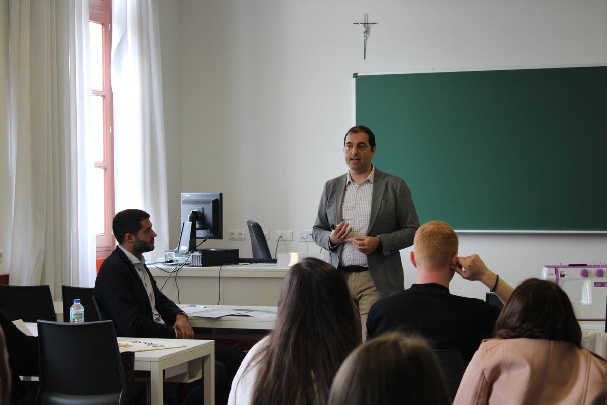 Deusto Business School (@deustodbs) on Twitter photo In their 2º day at <a href="/deustoDBS/">Deusto Business School</a> , <a href="/supsi/">susana rios</a> students have had the opportunity to understand the key features of #innovation and #competitiveness of the Basque Country thanks to Luis Manero from <a href="/Innobasque/">Innobasque</a> and <a href="/jamierwilson/">James Wilson</a> from <a href="/orkestra/">Orkestra - IVC</a> . They also have visited <a href="/CfaaEhu/">CFAA</a> In their 2º day at <a href="/deustoDBS/">Deusto Business School</a> , <a href="/supsi/">susana rios</a> students have had the opportunity to understand the key features of #innovation and #competitiveness of the Basque Country thanks to Luis Manero from <a href="/Innobasque/">Innobasque</a> and <a href="/jamierwilson/">James Wilson</a> from <a href="/orkestra/">Orkestra - IVC</a> . They also have visited <a href="/CfaaEhu/">CFAA</a>