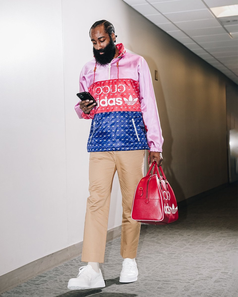 viewsfrance's tweet photo. James Harden en adidas x Gucci 📸

La collaboration sortira le 7 juin. https://t.co/nFokjK4yFp