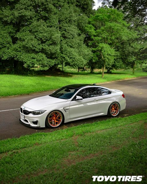 ToyoTiresMexico's tweet photo. ¿Qué opinan de este custom de rines para este #BMW? #ToyoTires #ToyoCars #Proxes https://t.co/I05ECZpUGO
