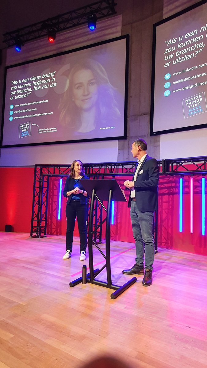 HU_Utrecht's tweet photo. Tech trendwatcher @DeborahNas legt tijdens de #IDETechTalks uit waarom radicale innovatie meestal van nieuwe toetreders komt: “Technologie is niet de belemmerende factor voor innovatie, dat is menselijk gedrag.” 
#HU #levenlangontwikkelen https://t.co/JZrjGwVjEM