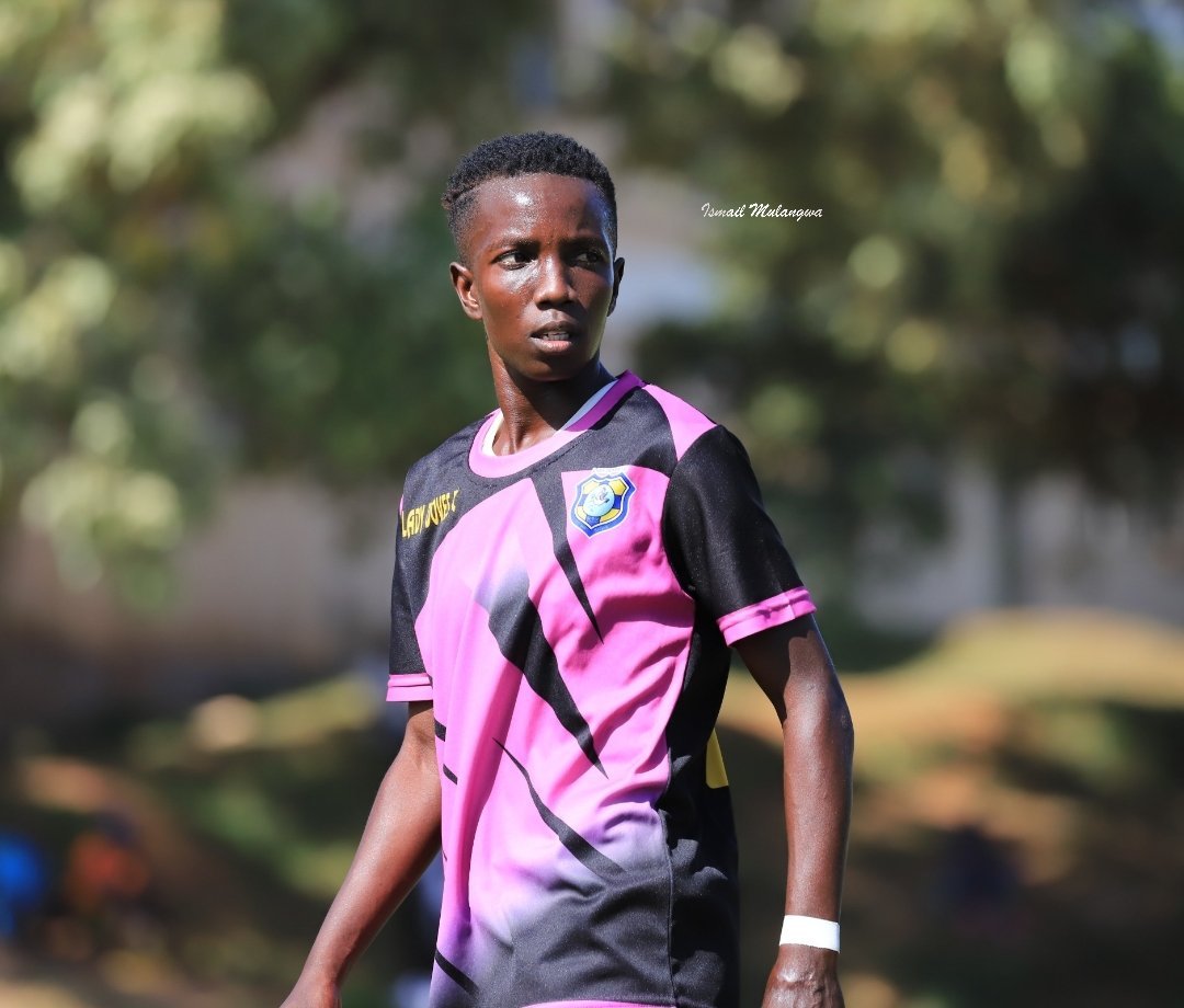 Erickibalama_'s tweet photo. Lady Doves Fc's @FazilaIkwaput is the current Top scorer in the Fufa Women Super League @FUFAWSL with #13goals as per Match Day 15
๐ท @IMulangwa https://t.co/vIENa4cMMM