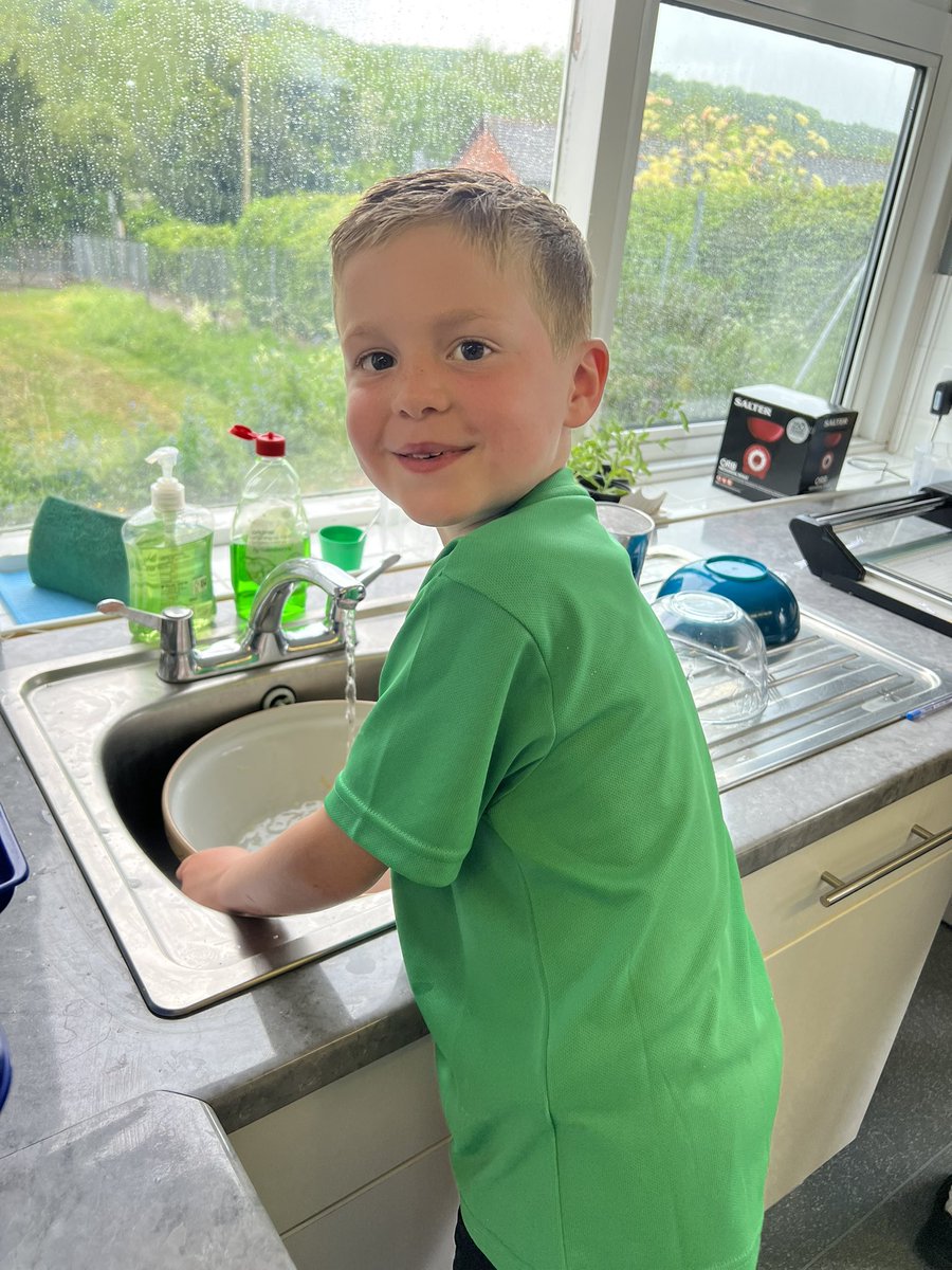 Wye_WPA's tweet photo. We had a great afternoon making rock cakes, inspired by our Neil Armstrong topic 🌚 🚀 #WatersideDT https://t.co/89DOGCuqp4