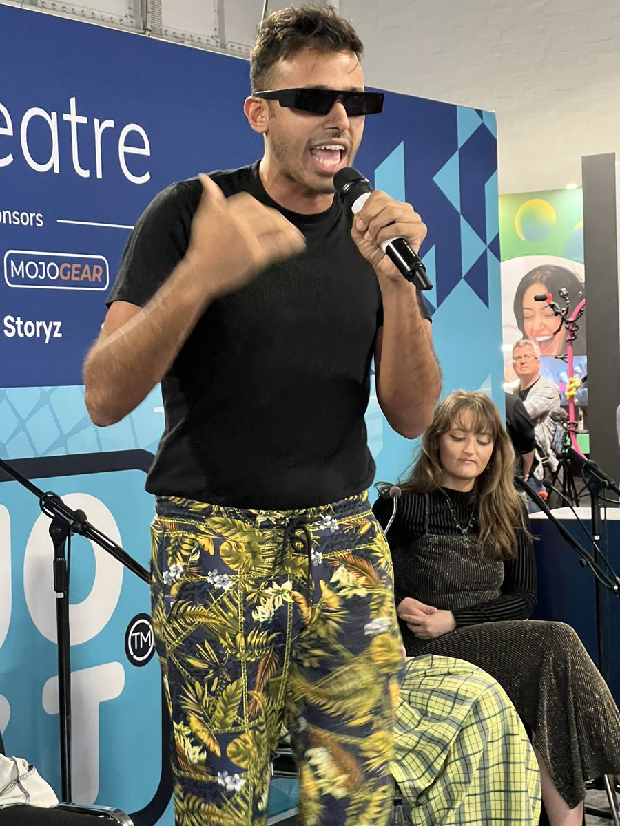 Rob_Layton's tweet image. Passionate journalism futurist @YusufOmarSA explains how wearables and augmented reality are key to accessible and empowering storytelling. #MPTS2022 #MojoFest
