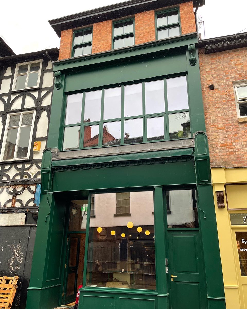 Stop in Stockport tweet media