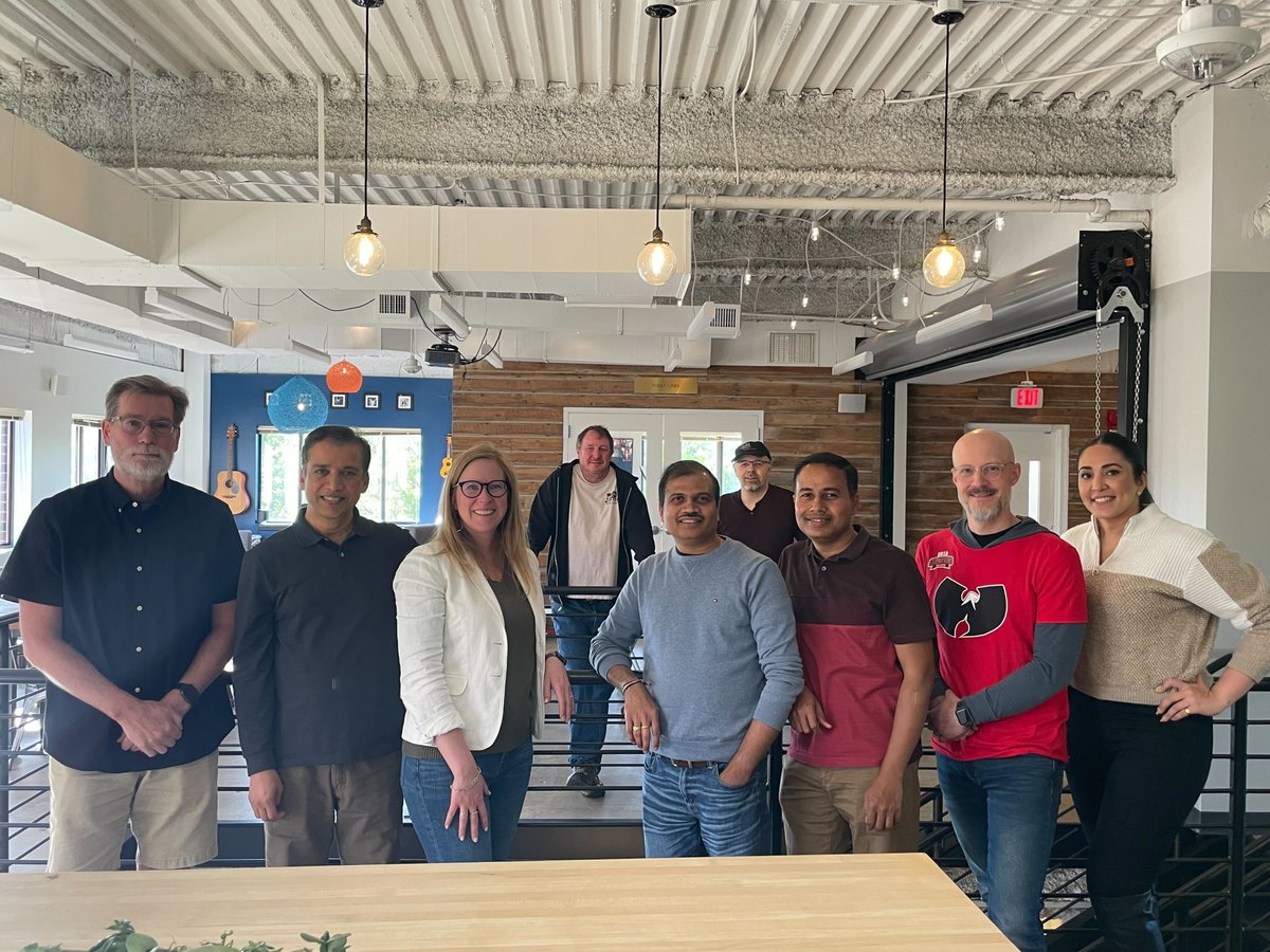 PluribusD's tweet photo. Proud of the work our teams have done for the last 25+ years (many under the STSI name) supporting key missions in resolving failed banks and providing access to funds for customers of failed banks. The team came together this week to catch up over drinks and play ping pong! https://t.co/V0QGkwFCKy