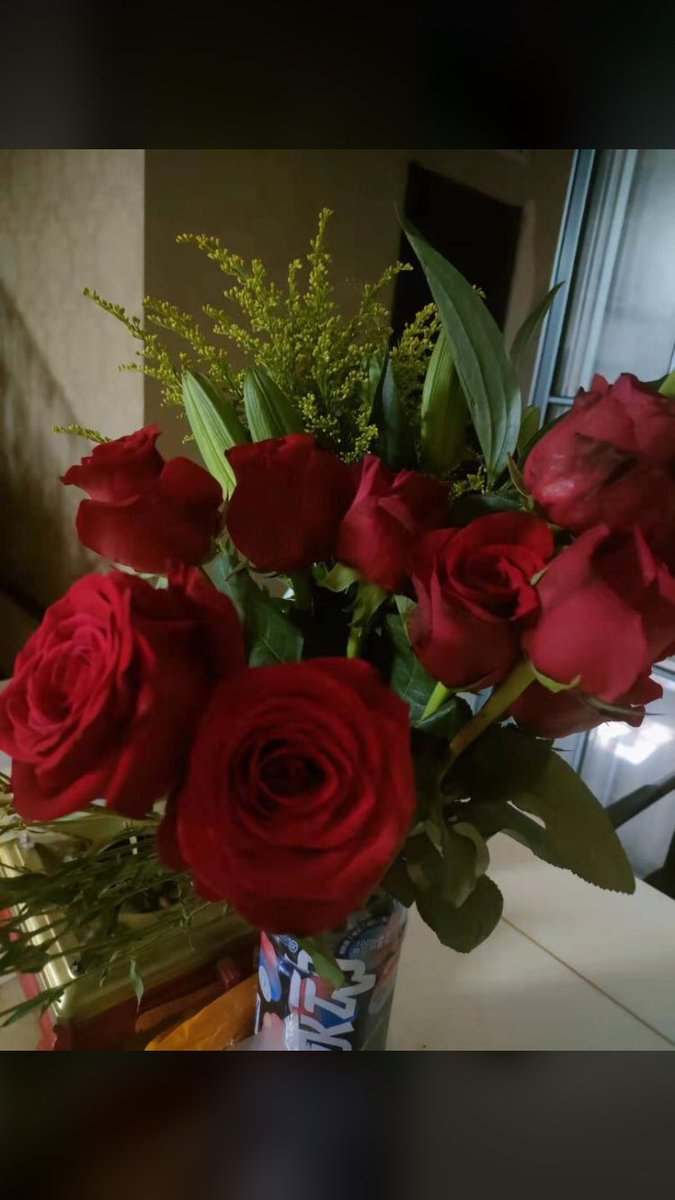Dcholarmi01's tweet photo. Place orders let send gifts to your whiteheads https://t.co/TEhdxfHVan