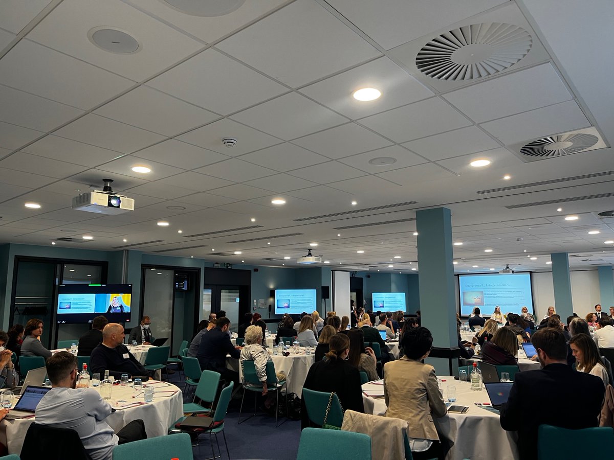 Eurochambres's tweet photo. As #supportoffice of @EYEprogramme, we're organising the #EYE Network Meeting on 11 &amp; 12 May, focusing on programme development &amp; support for #Ukraine. Since the start of the war, the participation of young #Ukrainianentrepreneurs in the programme has increased by 580%.
#EYENM https://t.co/zr9r8sAFij