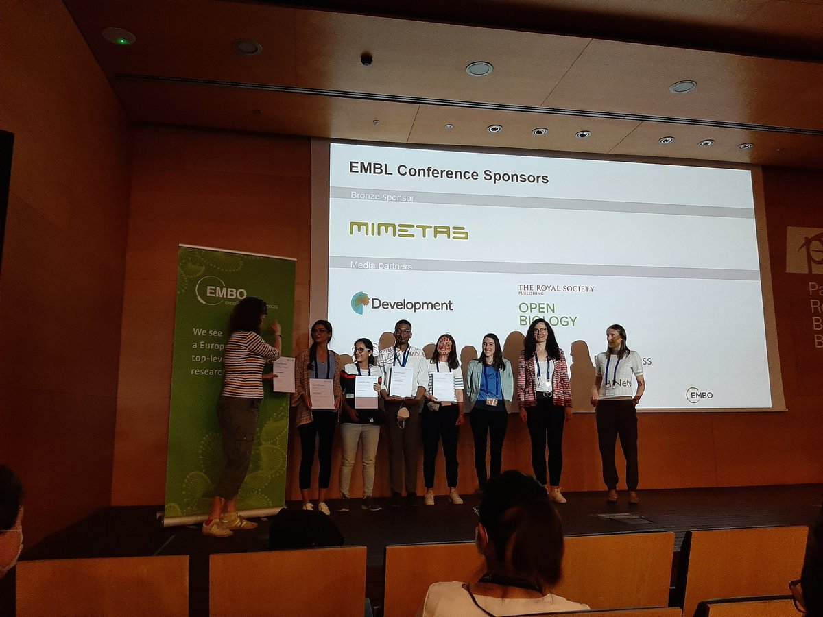 ClaRamonLozano's tweet photo. Congrats to our super post-doc @ClaireLeclech for her poster prize at #EMBOBuildNetworks 🥳🥳 https://t.co/qf8dlMO064