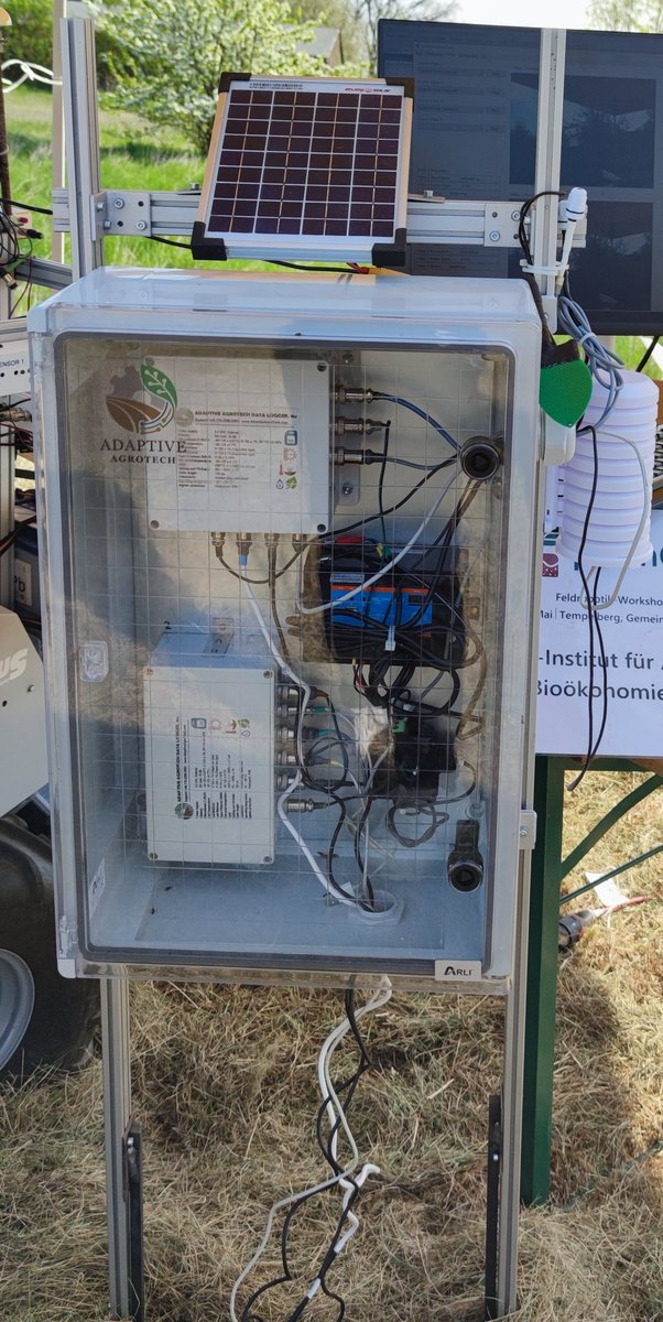 RShamshiri's tweet photo. #AdaptiveAgroTech Multi-sensor platform for supporting #DigitalAgriculture https://t.co/xXuQGIPGi0