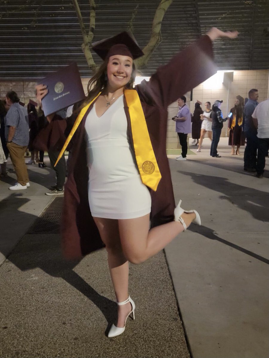 MSmithMagic's tweet photo. In more exciting news... I graduated college last night with a bachelors degree in Sports Journalism from @Cronkite_ASU. So grateful for all the amazing people I met along this journey and I am so proud of everyone who graduated with me last night! ✨🎓🥂

#ASUgrad #CronkiteGrad https://t.co/3VNPe3jPlF