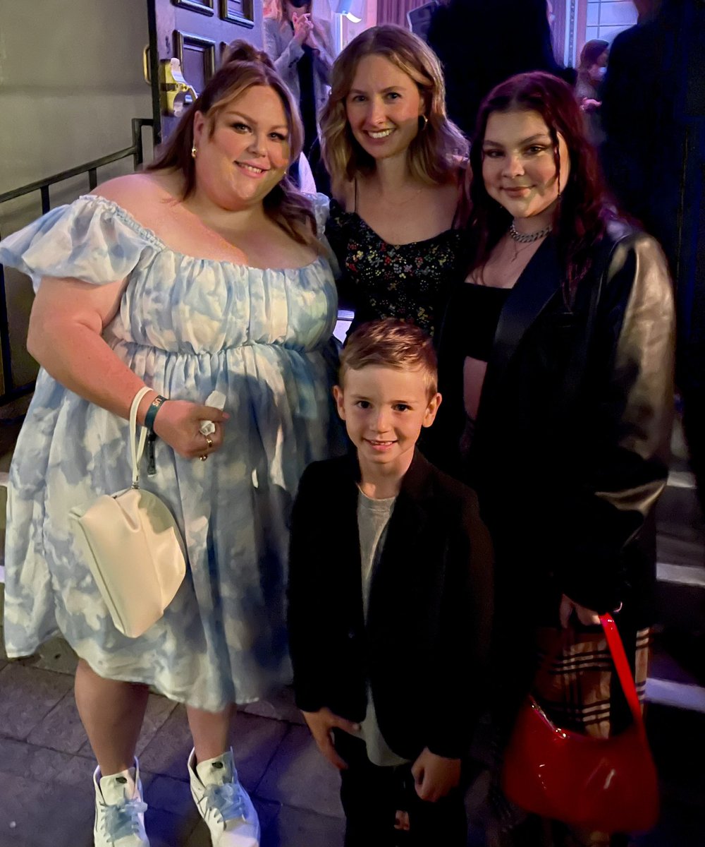 Kate Pearson thanks for making the right decision! #nbcthisisus #nbc #thisisus #bigthree #katepearson #chrissymetz