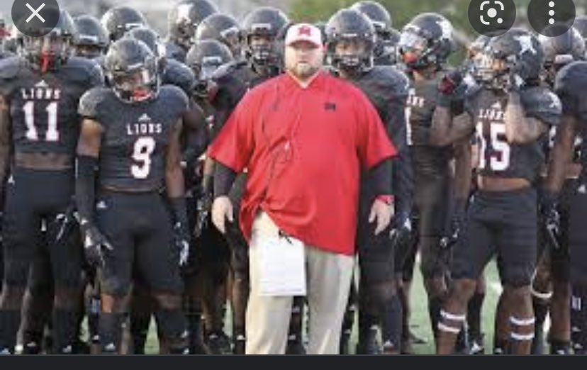 McdonaldAlwayne's tweet photo. Beyond blessed to receive my 3rd offer from EMCC🦁 @COACHMARCHIGH @Archer5151 https://t.co/O638njwo0G