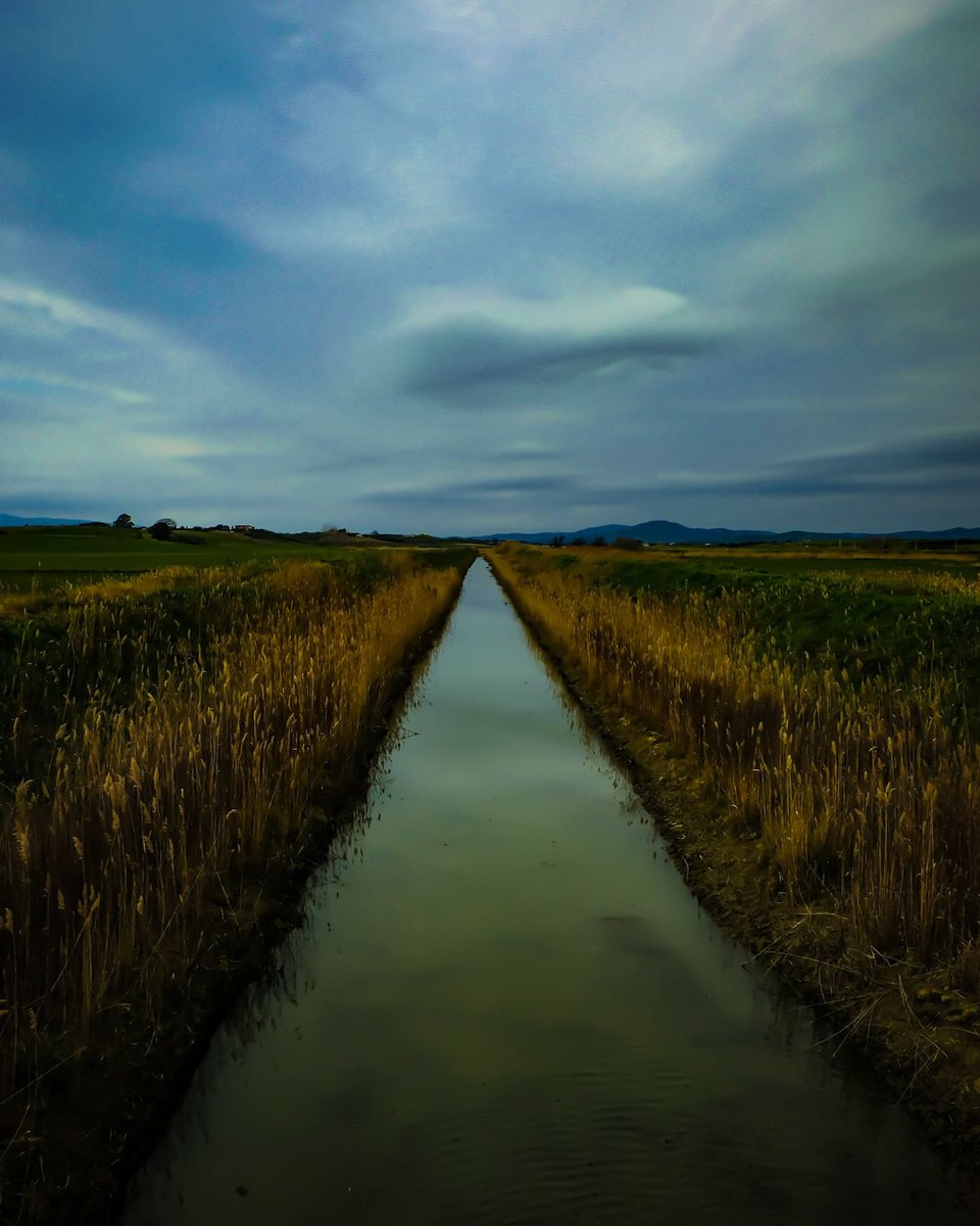 Always have your camera with you, just by chance spotted this one the other day.
#landscapelovers #photooftheday #Tuscany