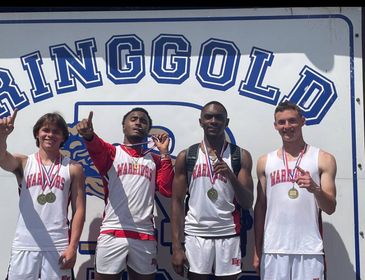 DrToddKeruskin's tweet photo. Congratulations to our EFHS 4x100 team! They won at the Baldwin Invitational last Friday at Baldwin and the Mid Mon Classic! Good luck at the WPIAL Championships!  #EFproud @warrior_ef @EFWarriors https://t.co/LldSAwGDY7