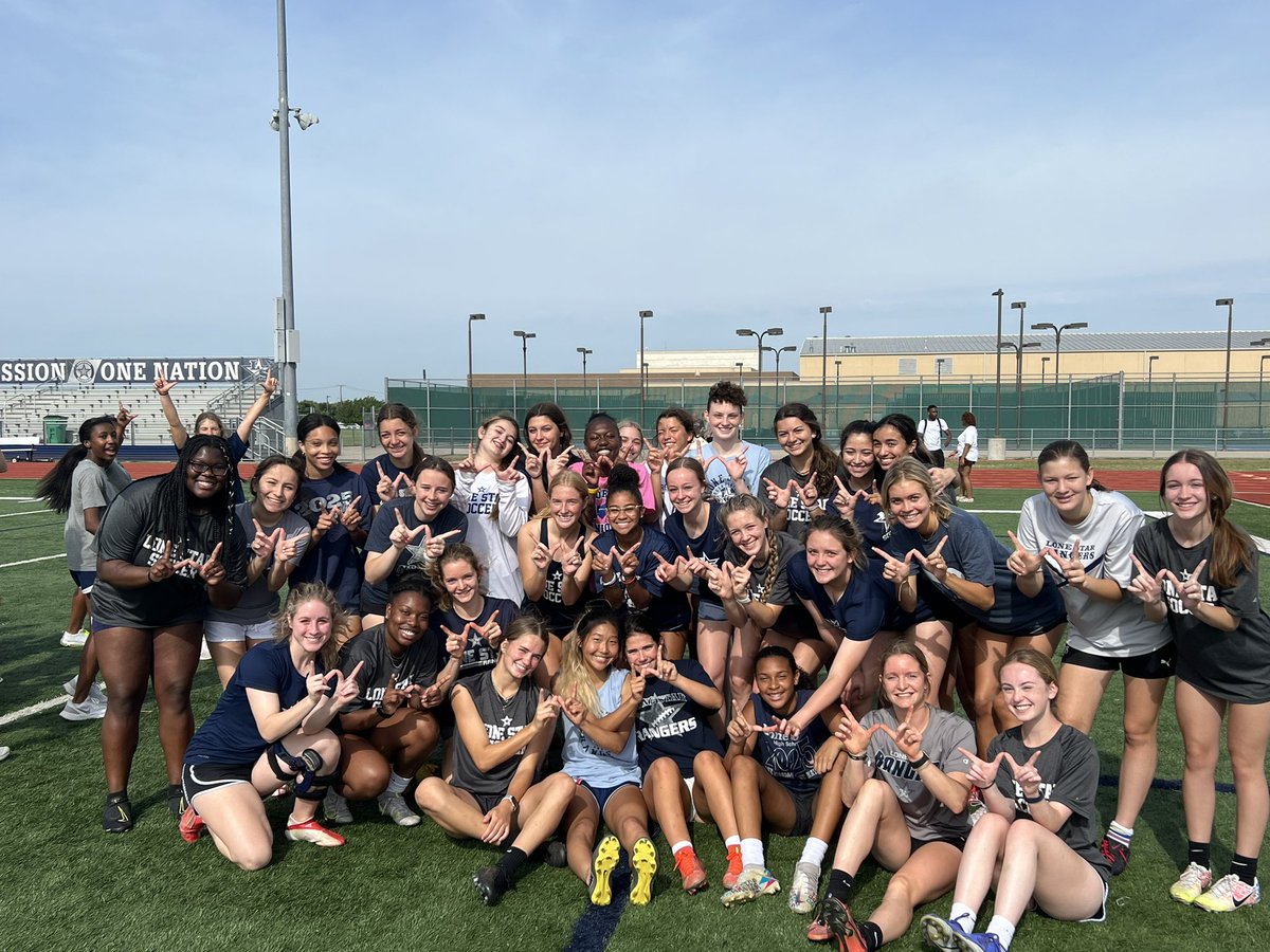 LSHS_Soccer's tweet photo. Took back the 🏆
Annual Soccer vs @LSHSSBall Kickball Game
🥎⭐️⚽️ https://t.co/FdQGz5UrhN