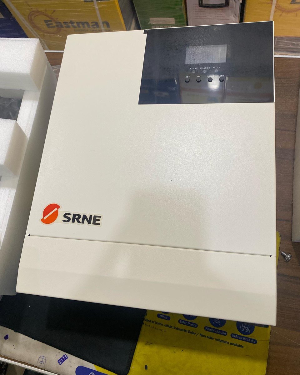 Frepowertech's tweet image. 5kw 48v SRNE Hybrid inverter with parallel kits.  
* Power rating: 5kw 48V 
* PV input: 145V 
* 80A Mppt solar controller  
* PV power 4,400w  
* AC charger 60A  
* Parallel up to 6 units.  
Contact us @ F1183 Ojo Alaba market Lagos.  
#Frepower technologies limited.  07032635001