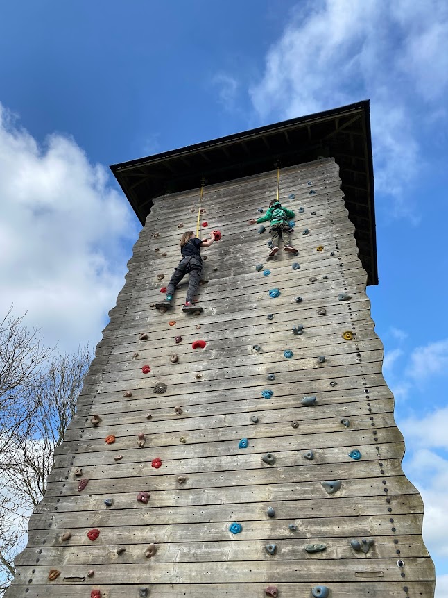 1stbeckenham's tweet photo. The Scouts had a great time at PGL Windmill Hill, with adventurous activities including climbing wall, giant swing, abseiling, Jacob's Ladder and fencing. https://t.co/EnXBAhO0eI
