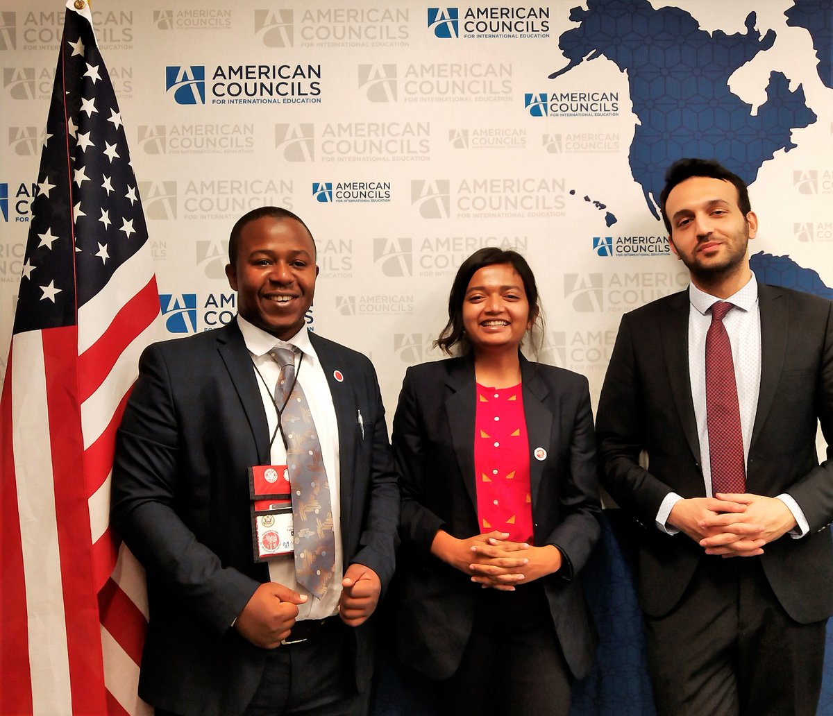 yesprogramnews's tweet photo. Parita from #India shares about her experience being a #CivEdWeek #YESAlumni mentor and how the #KLYES program gave her the confidence to speak to large, diverse audiences. Read more about her CEW experience and reconnecting with her host family: https://t.co/g8hYXcQxYN https://t.co/VsmhMCOzLj