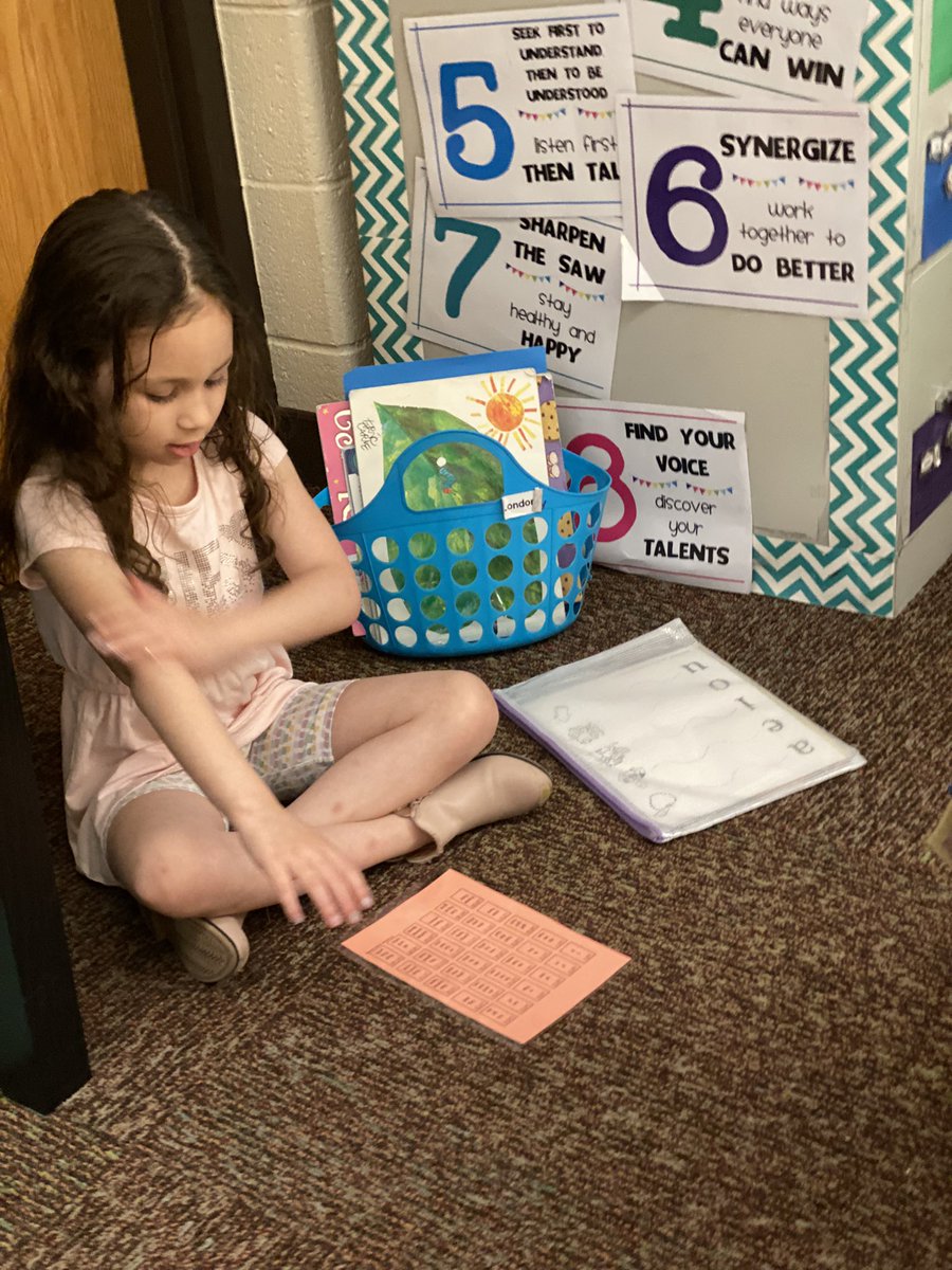 MrsDavisWCE's tweet photo. I absolutely loved seeing the reading warmup with @alexanderkindy today! What a great way to get our brains ready to read! https://t.co/JsPaqqouBP