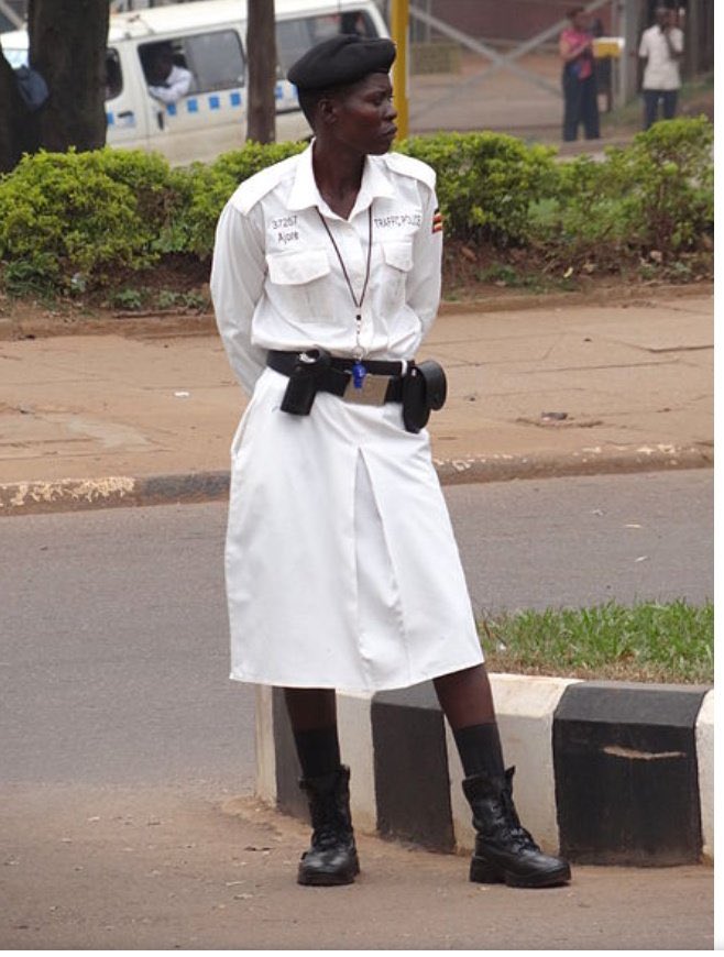 PeratoN_Senior's tweet photo. Kenya Police      vs 
Uganda Omupolisi
 #KenyaVsUganda https://t.co/GklC5zi556