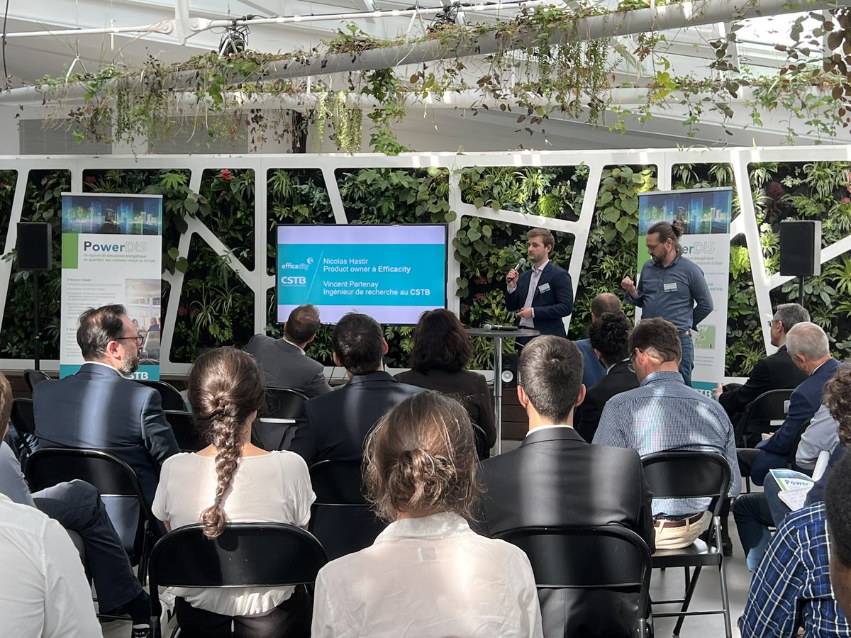 efficacity_lab's tweet photo. Nous rentrons maintenant dans le détail des fonctionnalités de #PowerDIS grâce aux explications de Nicolas Hastir, Product Owner @efficacity_lab et Vincent Partenay, ingénieur de recherche @cstb_fr https://t.co/spFe9RWMeX