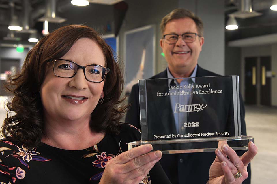 PantexPlant's tweet photo. Congratulations to administrative professionals Renea Dosher of Pantex and Melanie Fleury of @y12nsc, winners of the 2022 Jackie Kelly Award. 

Read more in our latest blog: https://t.co/IjOpwwlT3N 

#PantexPride https://t.co/FneqHcAVC3