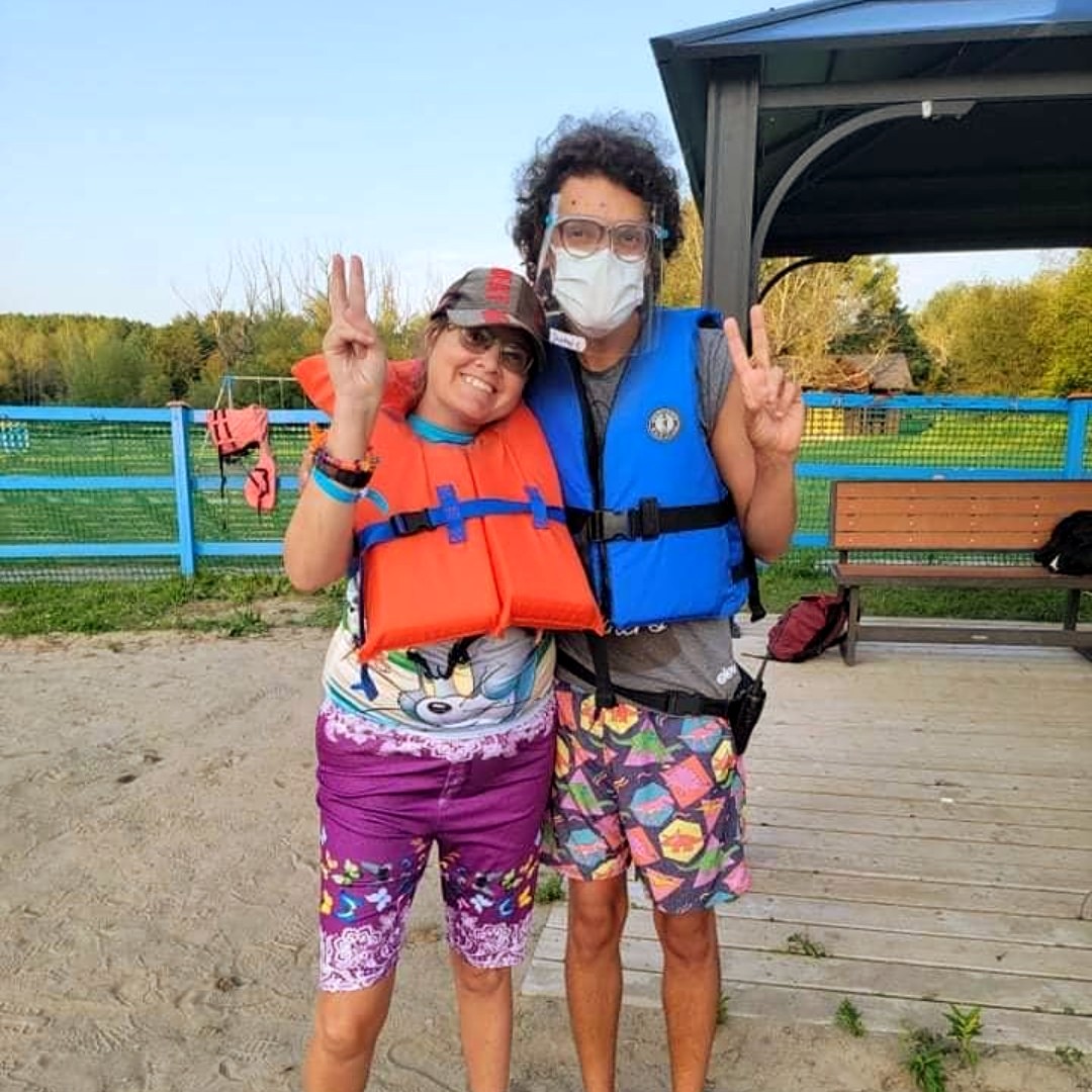 ShadowLakeCtr's tweet photo. Summer season means that Outdoor season is open! 🏖️
Did you know Shadow Lake Centre practices SUN SAFETY?

Don't forget to follow the advices in the last slide to enjoy summer without sunburns. Share them with everybody! 🌞😎

#ScreenMe #SunAwareCamp @screenmeMNC @MelanomaNetwork https://t.co/O3wvVlJ4w5