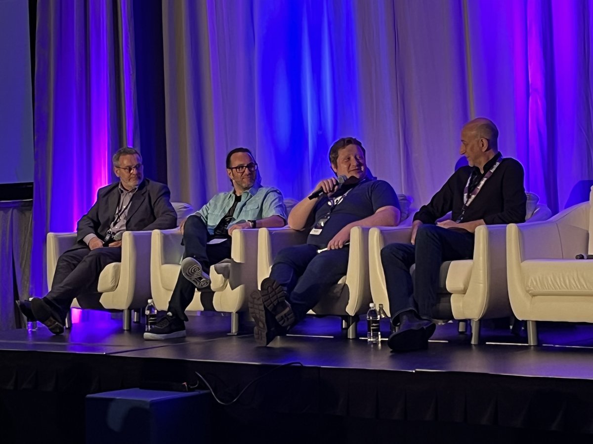 DDEXnet's tweet photo. Our own Niels Rump discussing metadata tagging at the #MusicBiz2022 #MetadataSummit https://t.co/czM34q5DDb